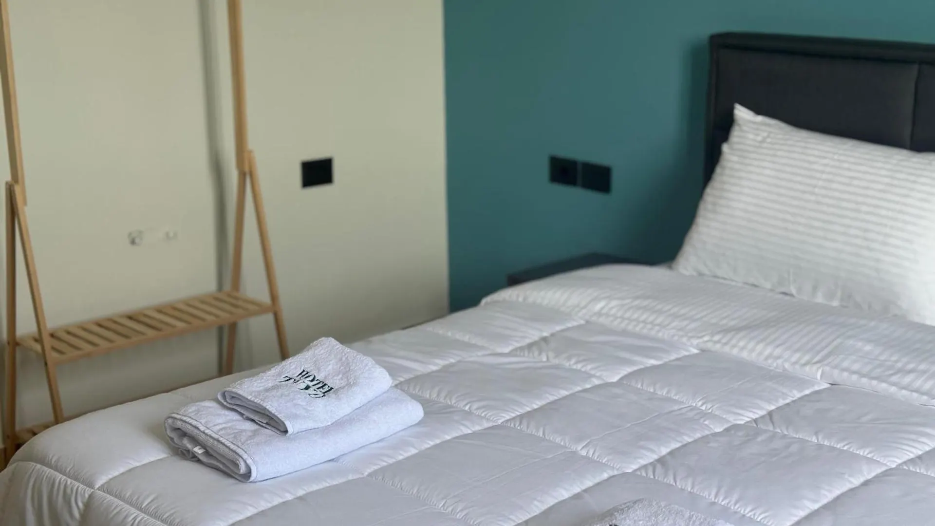 Hotel Tuyo Tirana