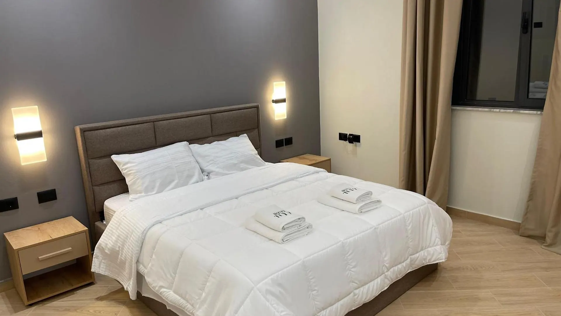 Hotel Tuyo Tirana
