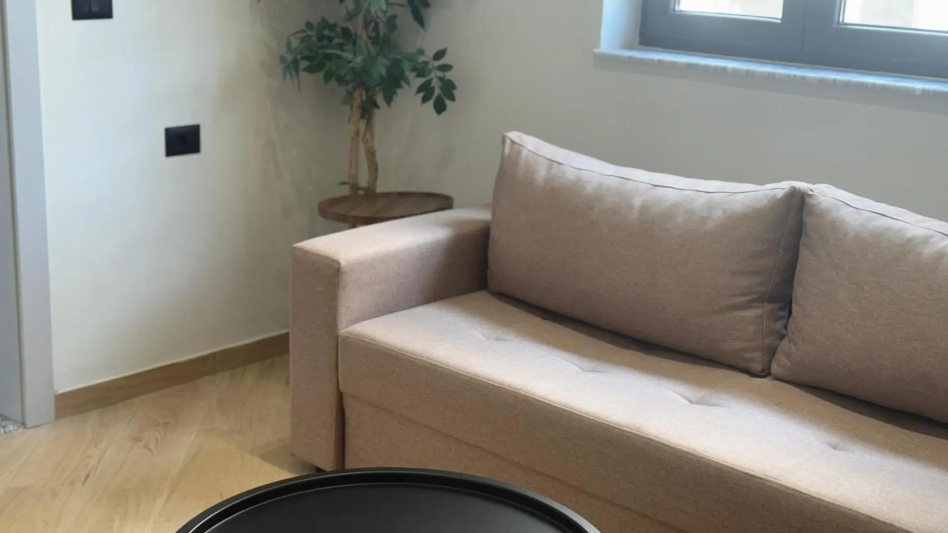 Hotel Tuyo Tirana