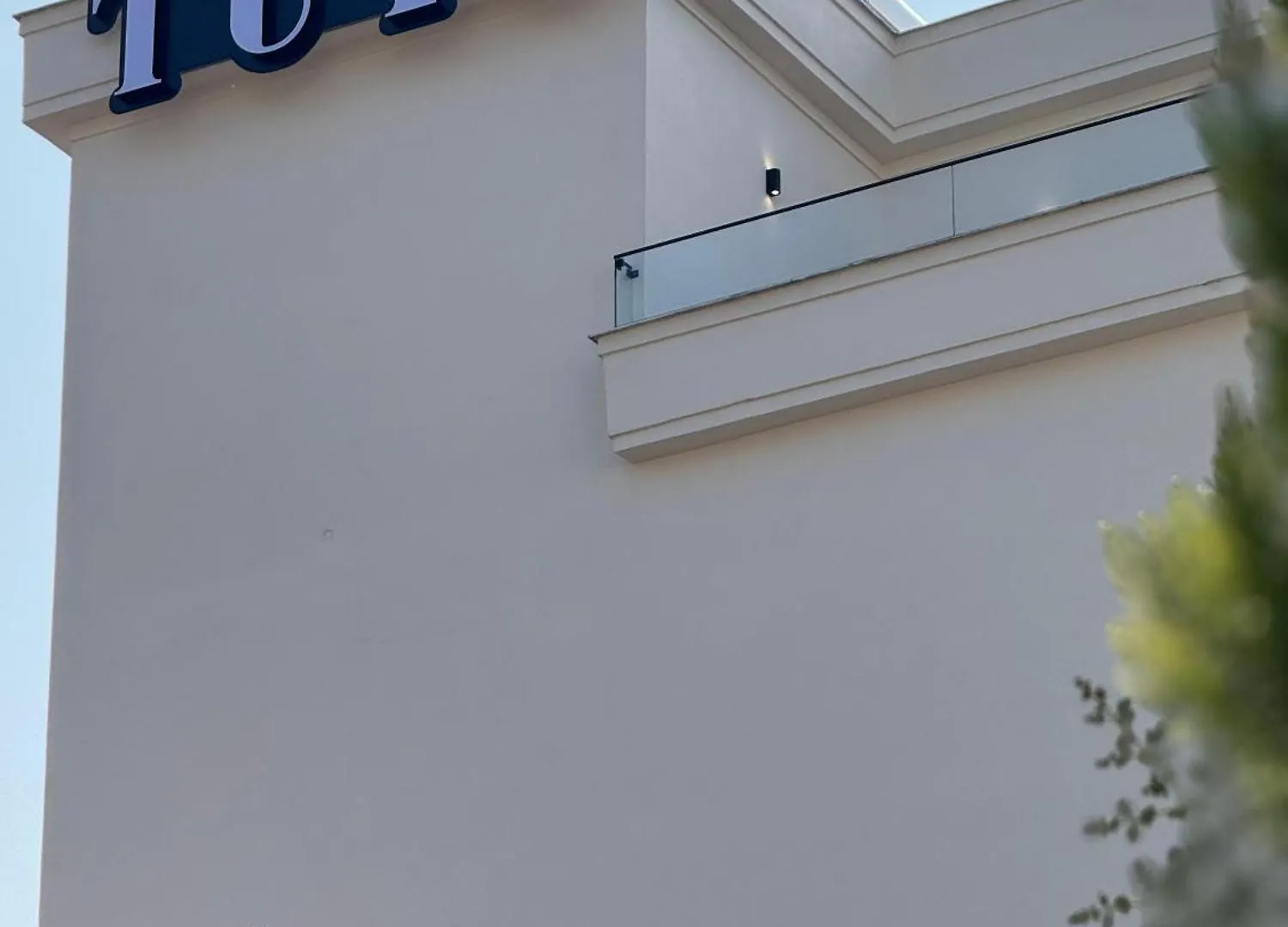 Hotel Tuyo Tirana